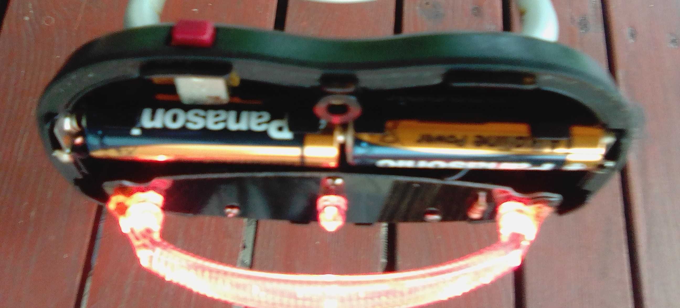 Lampa tylna do roweru miejskiego na bagażnik firmy RoHs ( od Gazelle )