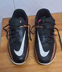 Calçado (chuteiras) de Futsal Nike