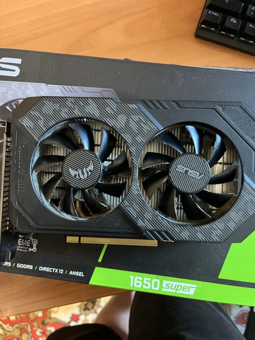 Продам видеокарту gtx 1650super