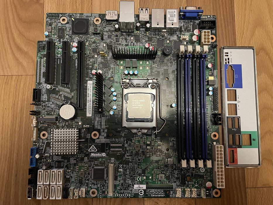 s1151 Intel S1200SP+Xeon E3-1270 v6+ Remote Management Module 4 Lite