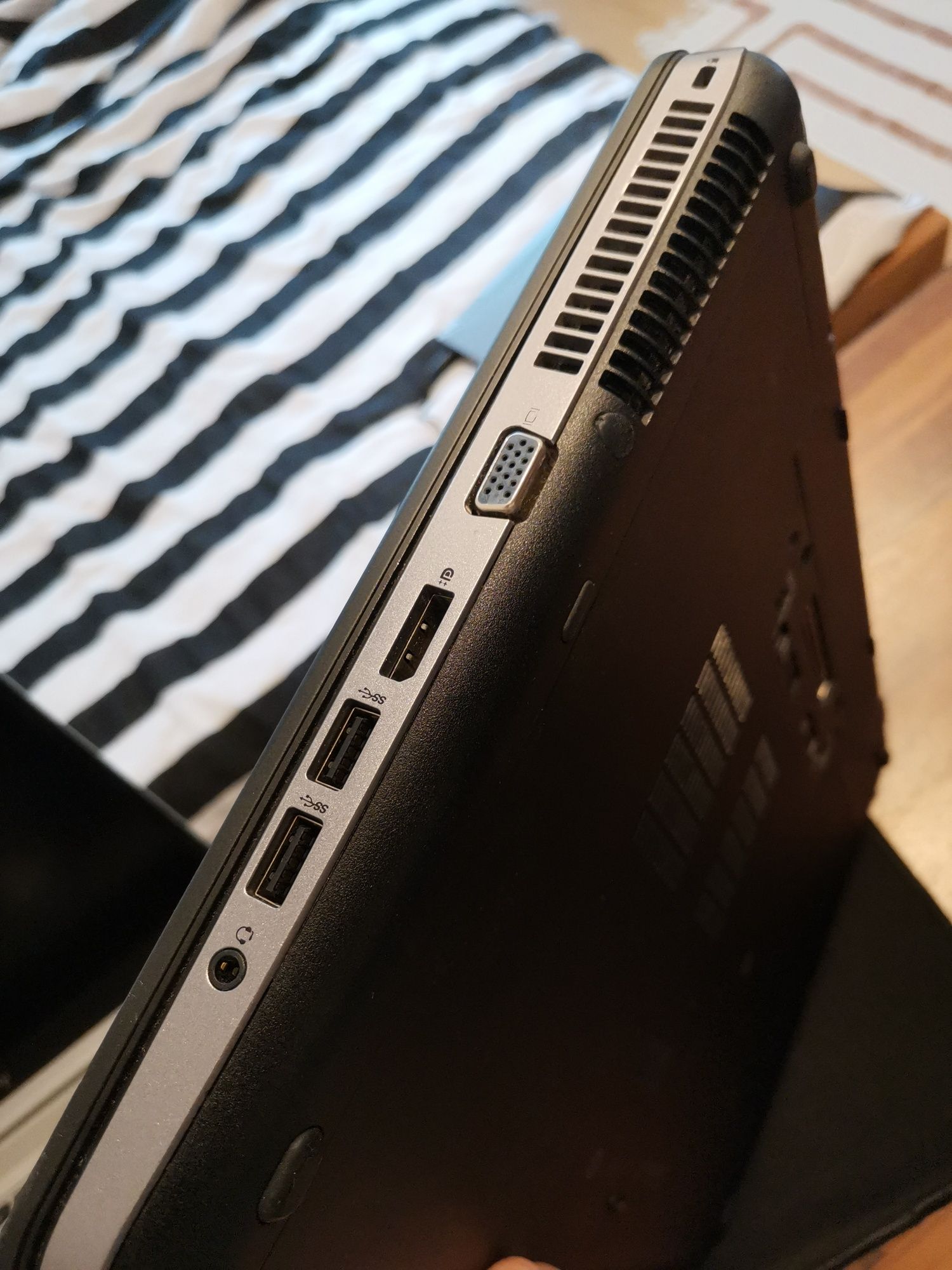 Laptop HP ProBook 650 G1 15,6" i5-4210m / 8GB / 250GB SSD / bateria