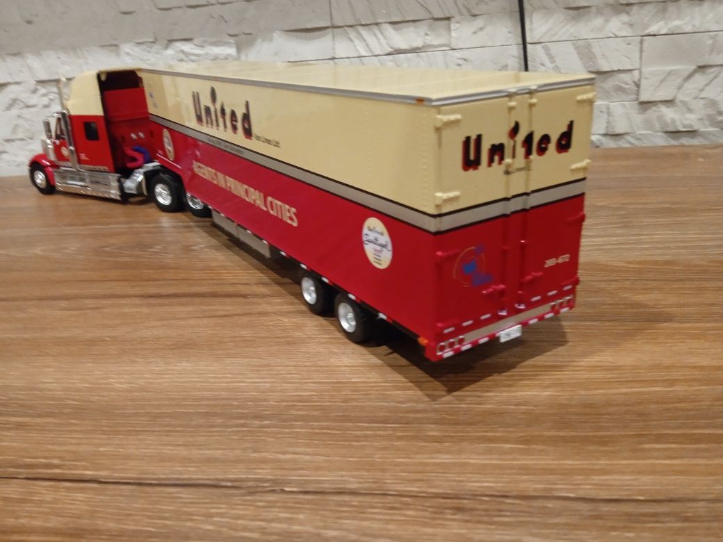 1:43 Altaya Model International Lonestar model