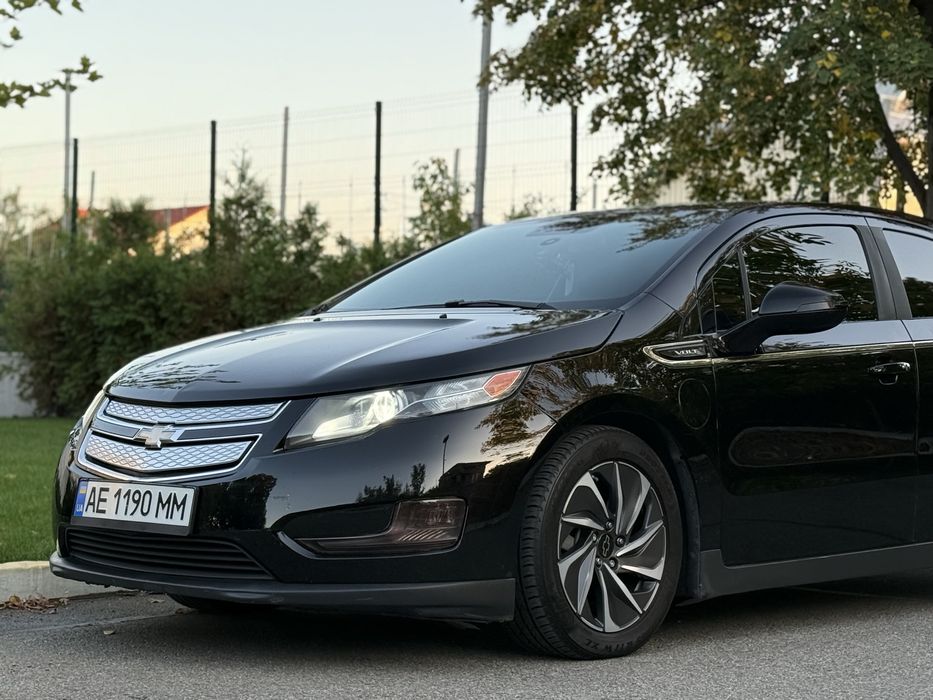 Продам Chevrolet Volt 2014 Plugin Hybrid