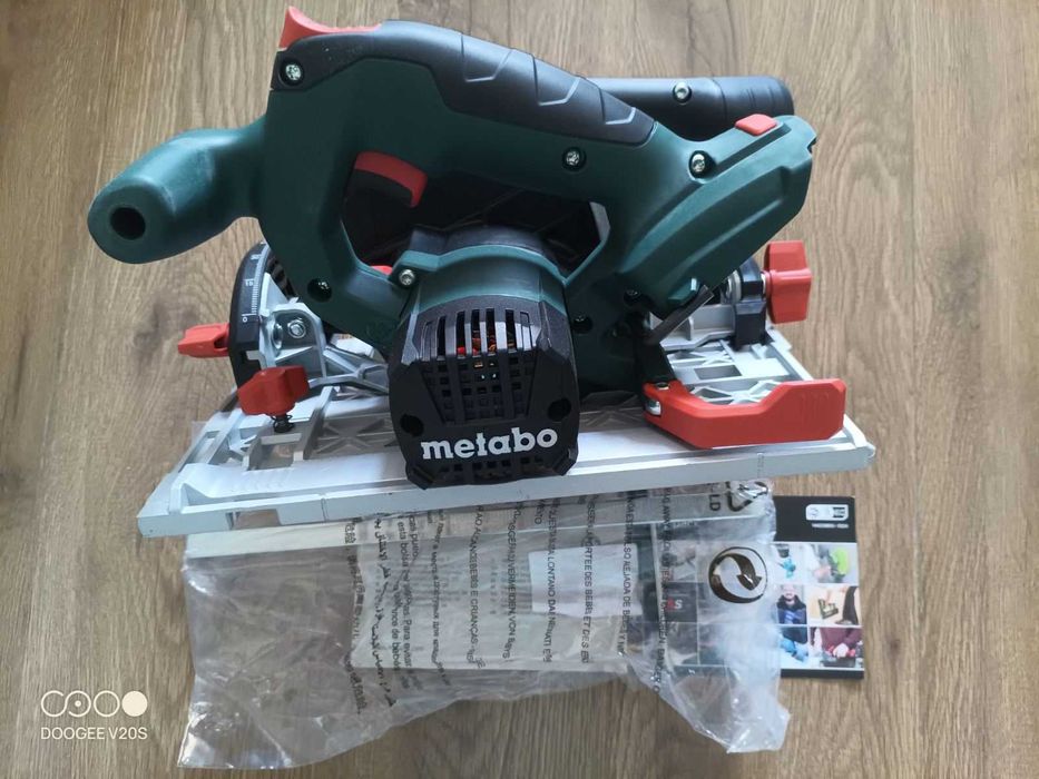 Metabo KS18LTX57 Cordless CircularSaw + вставка в metabox