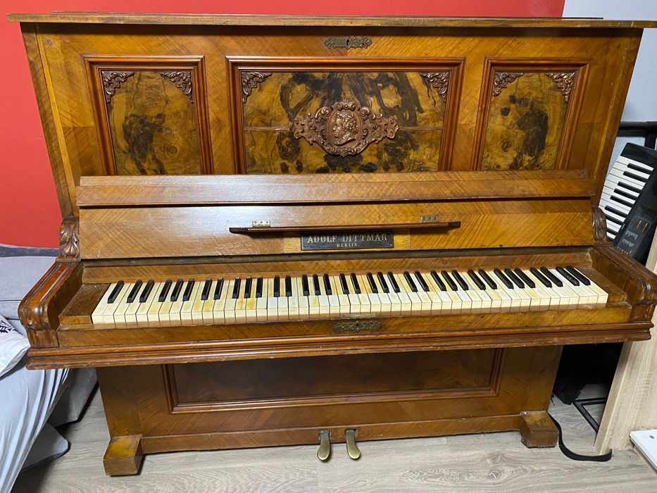 Pianino antyczne