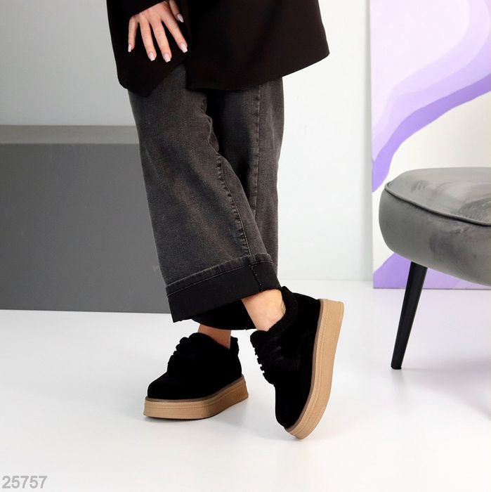 Жіночі шкіряні зимові черевики автоледі в кольорах