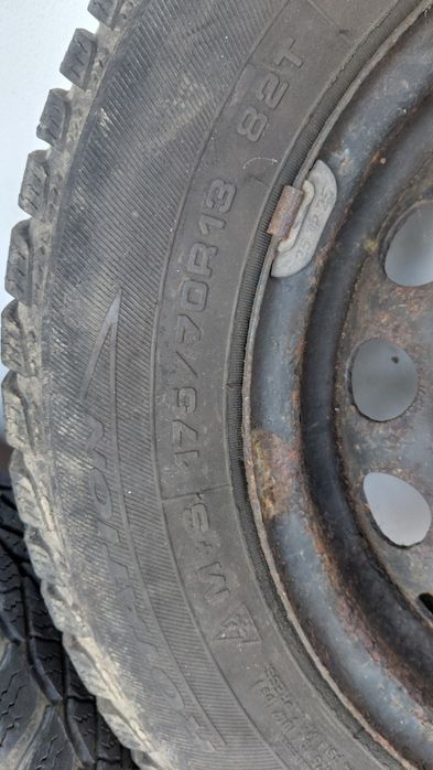 Opony zimowe na felgach stalowych Opel R 13 175/70 2 szt