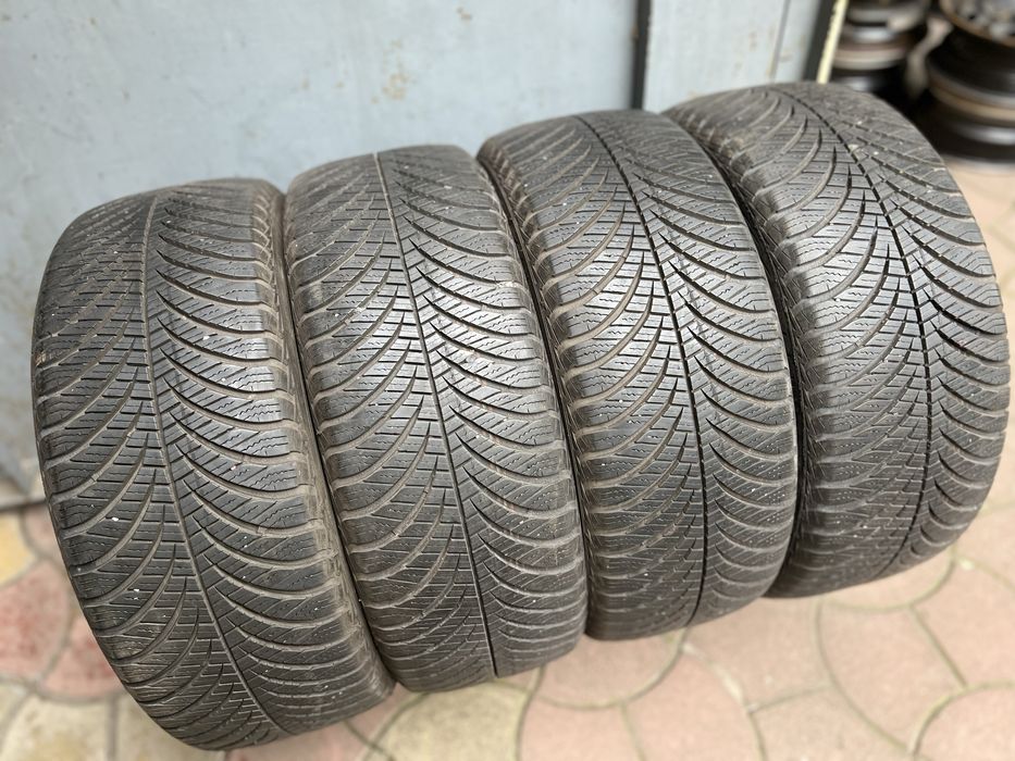 Резина комплект всесизонка 205/55 R 16 Good Year !!!7-7,3 mm!!!2017 р
