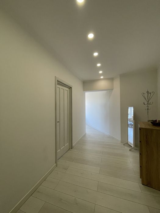 ЦЕНТР!Продаж простороі та світлої 2 кім квартири!