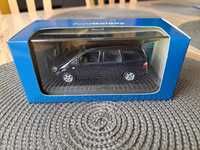 Ford Galaxy mk2 czarny Minichamps 1:43