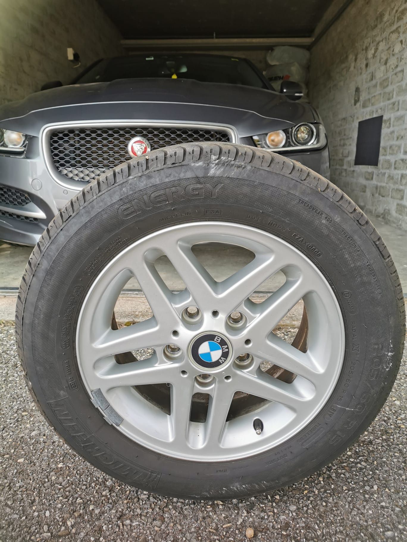 Rodas BMW com jantes alumínio 15"