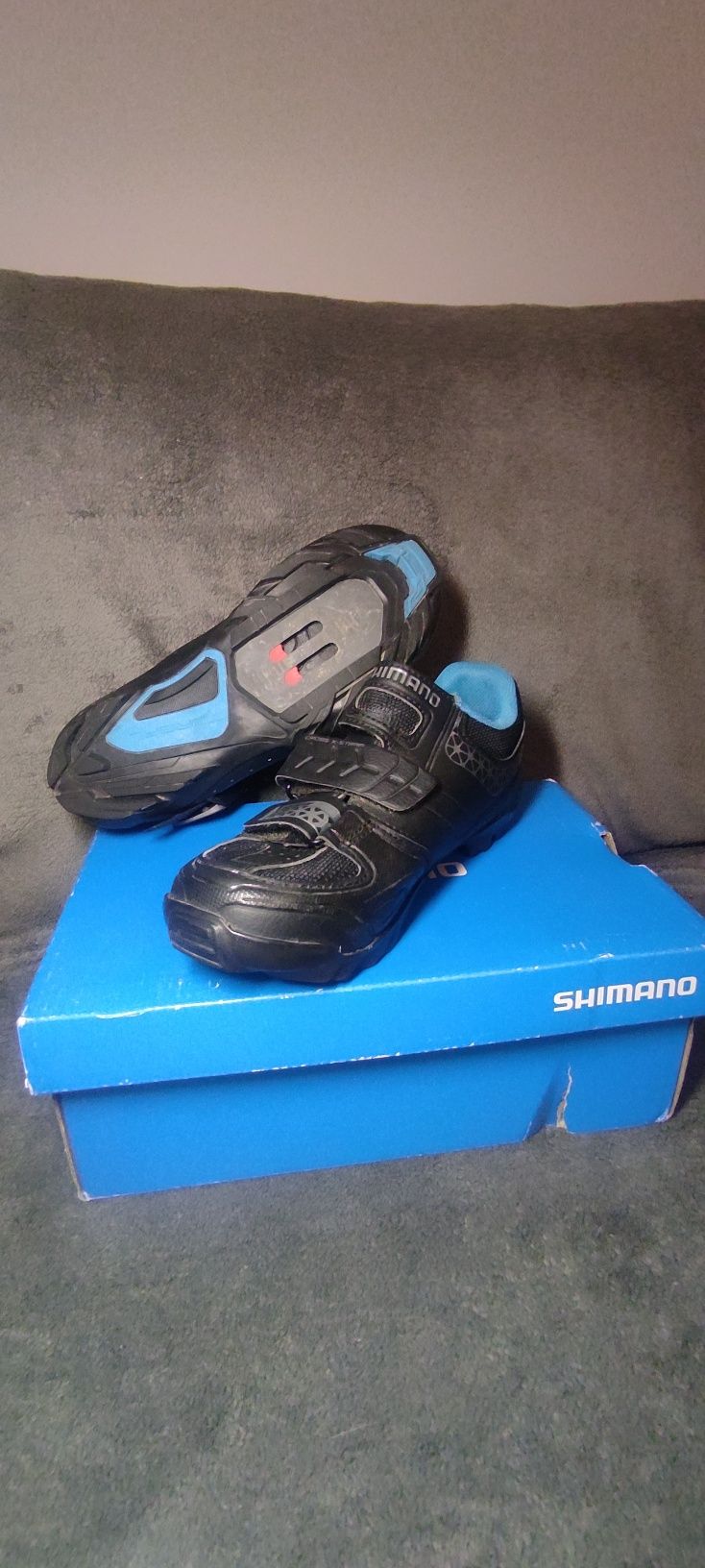 Buty damskie Shimano SH-WM64L rozmiar 37
Używane 3-4 razy
Niezniszczon