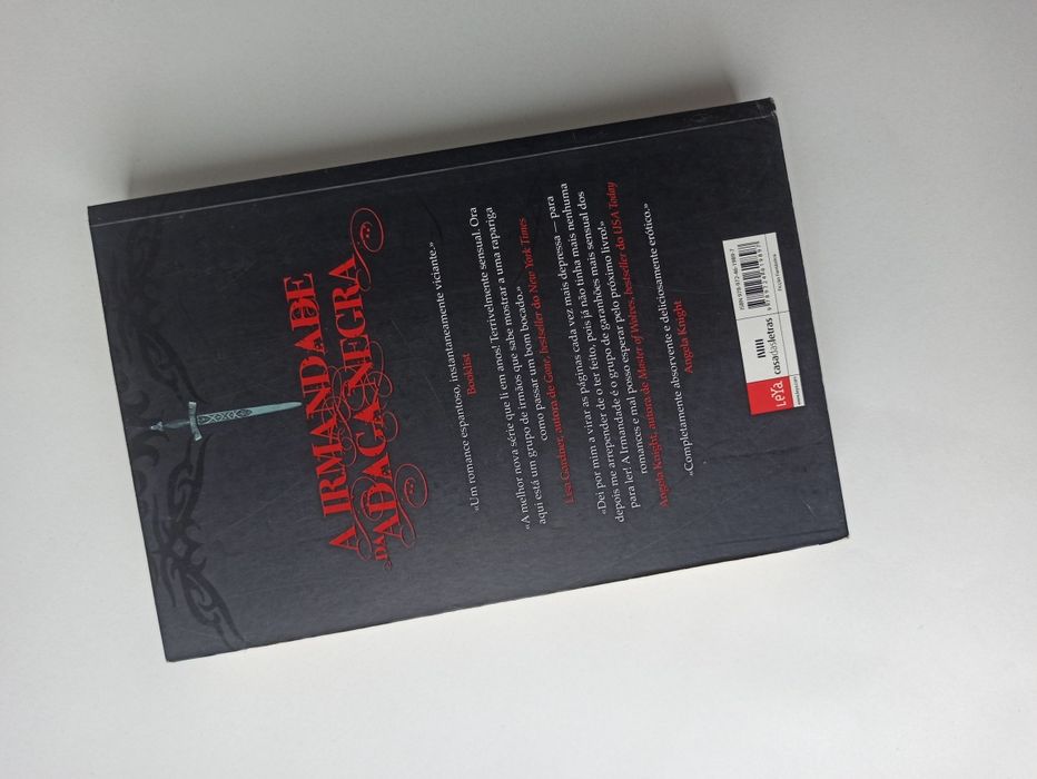 Na Sombra do Pecado, J.R.Ward