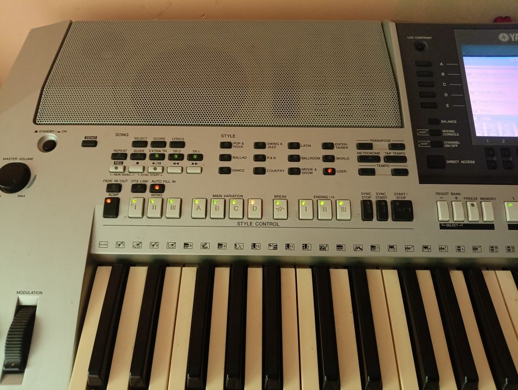 Keyboard Yamaha psr s700