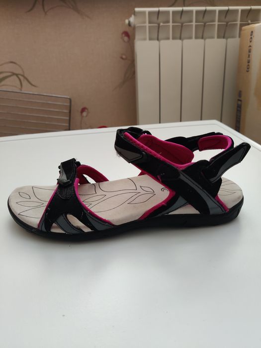 Сандалі босоніжки жіночі, р.38-39