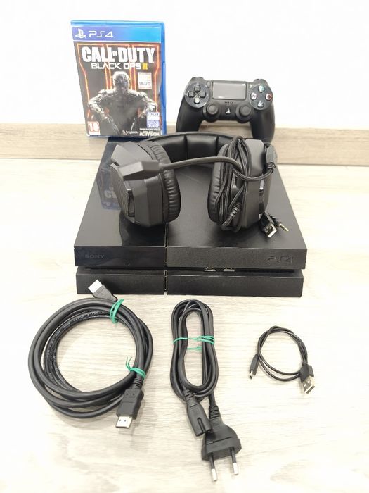 PlayStation 4 com extras