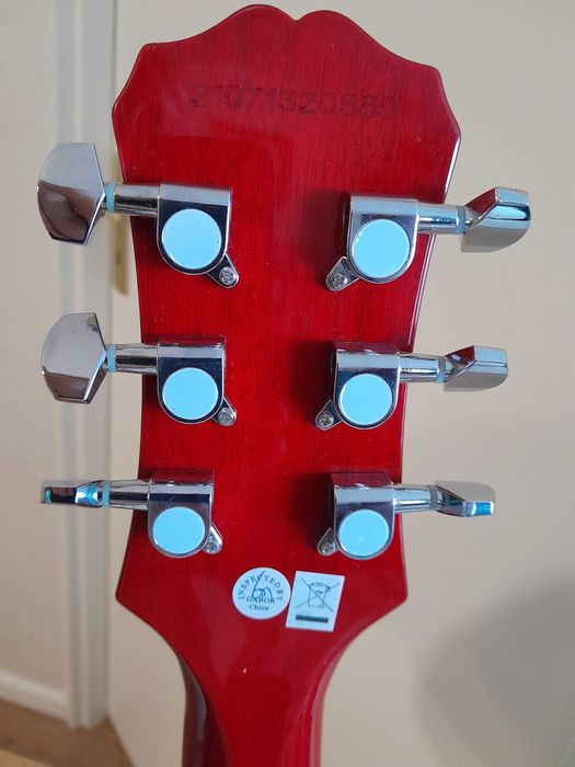 Gitara elektryczna Epiphone Les Paul Studio LT (by Gibson) i gratisy