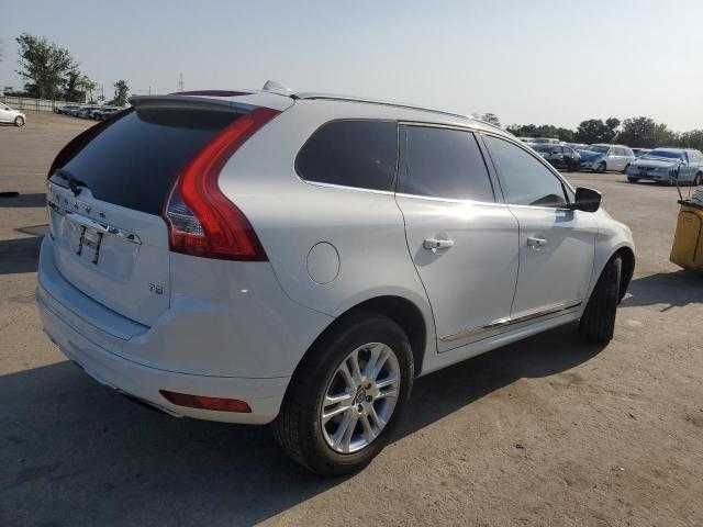 Volvo Xc60 T5 Premier 2015 року