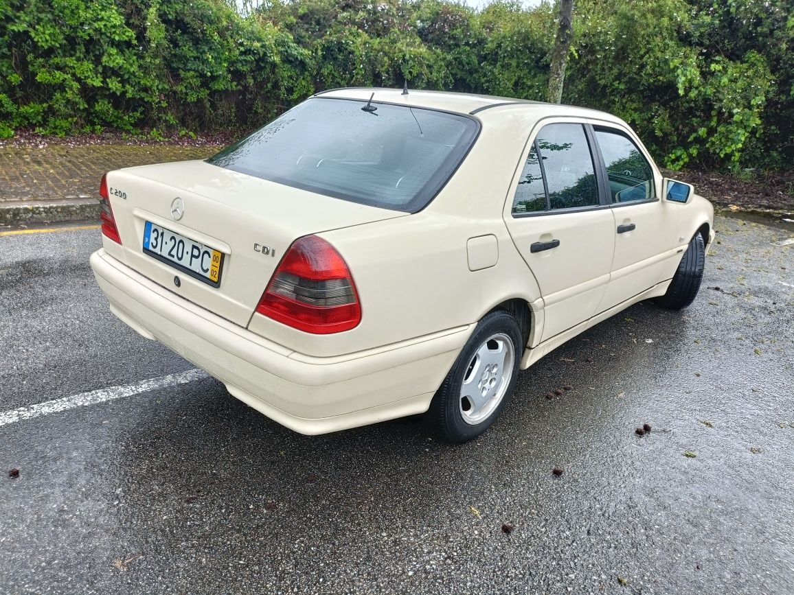 Mercedes C200 - Nacional