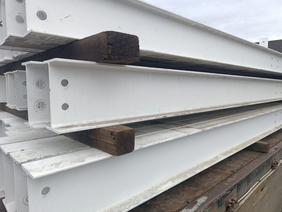 Dwuteownik stalowy, malowany proszkowo 200x100, 4,68m, podpora, słup,