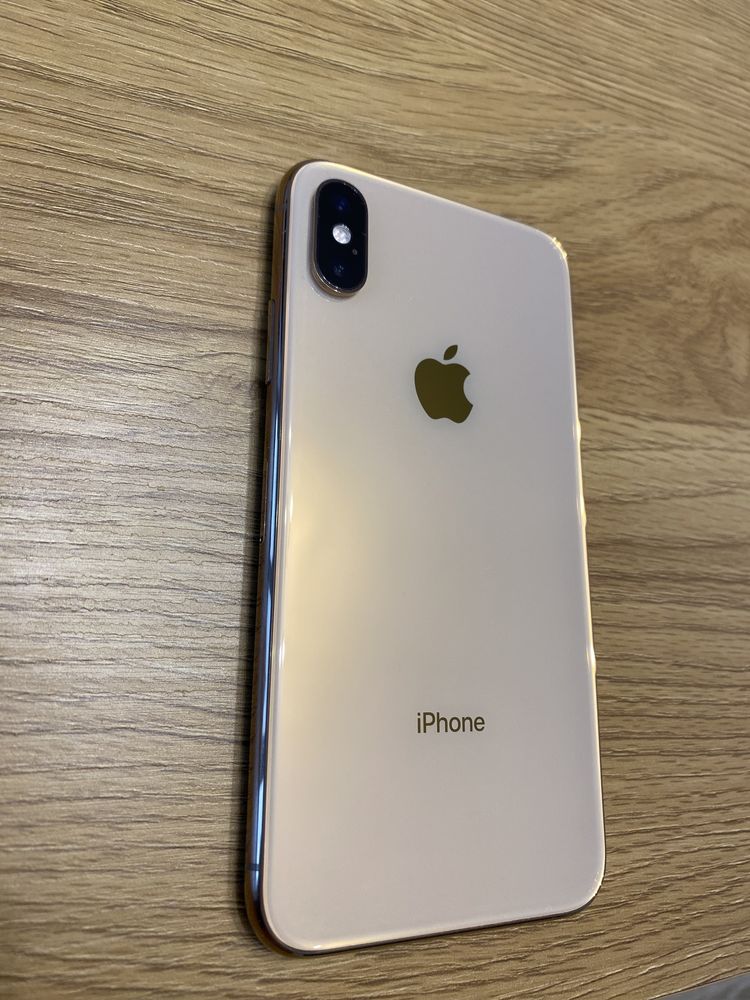 Продам Iphone xs