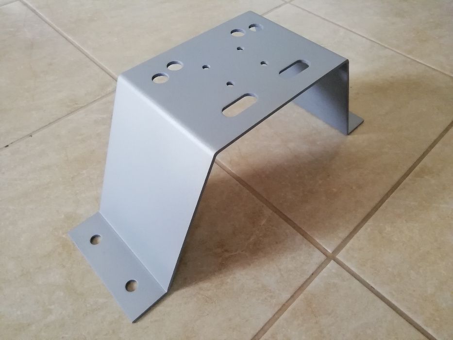 Suporte roda suplente para Roulote, Caravana ou Atrelado