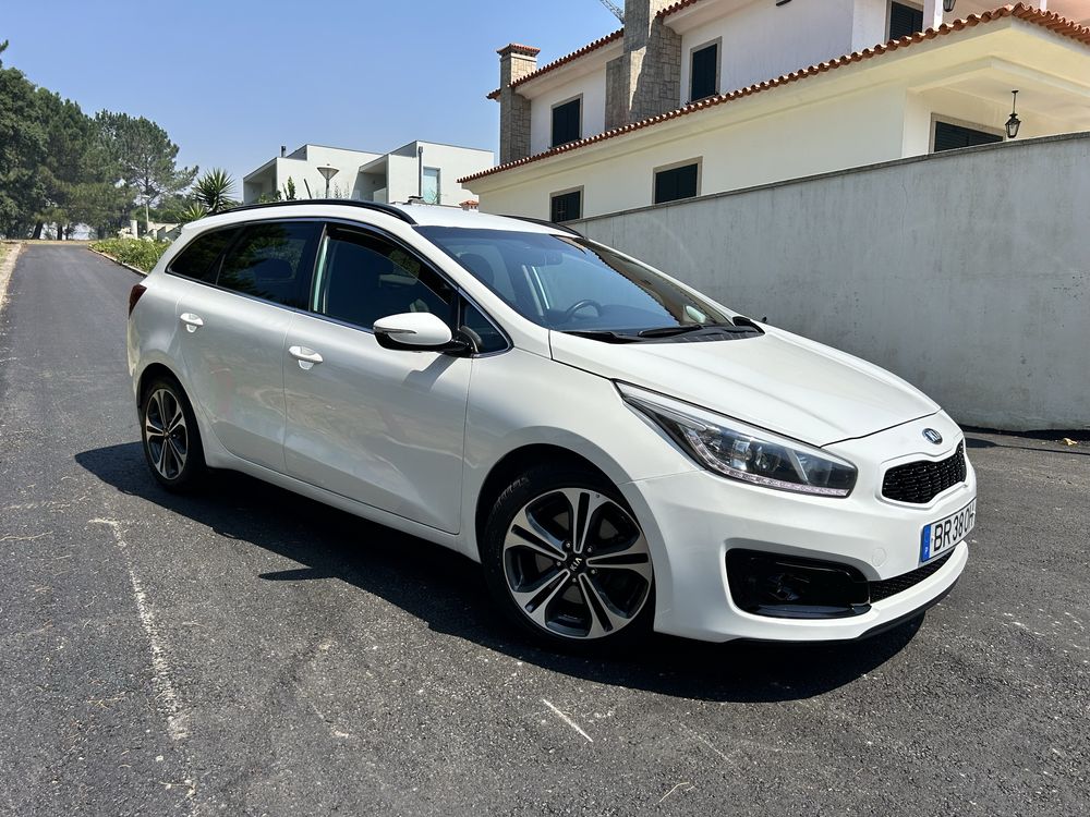 Kia Ceed SW 1.6 CRDI (caixa automatica)