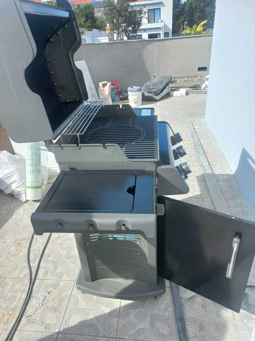 Grelhador a Gás Weber Spirit