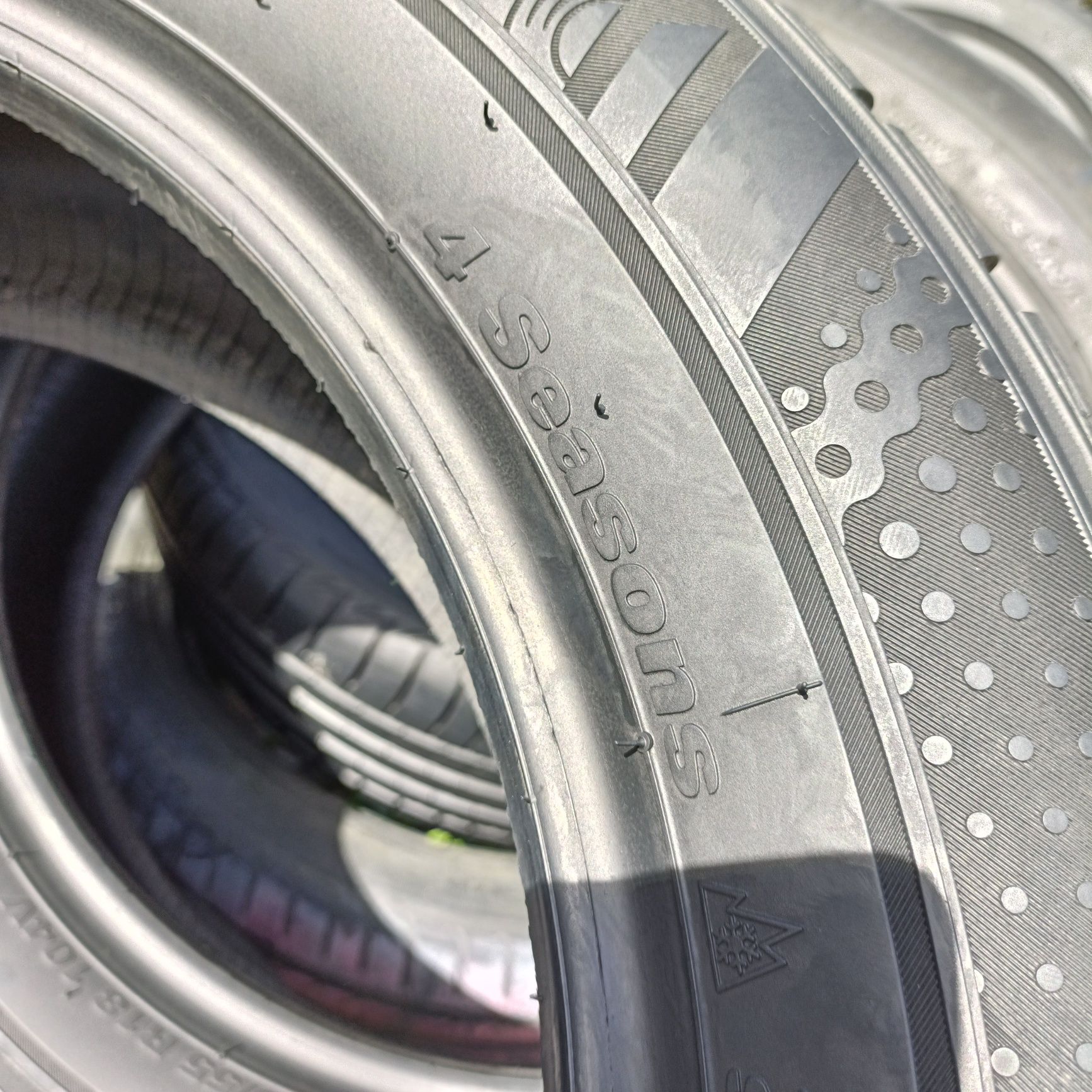 235/55r18 Kumho Solus 4S HA31, 8mm jak nowe