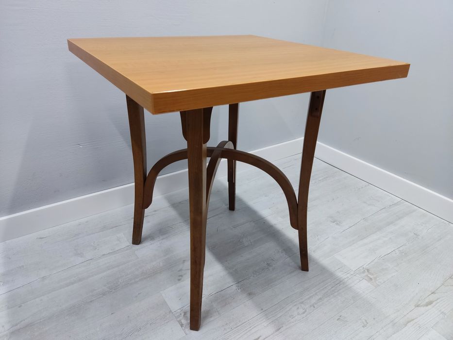 Stół stolik Fameg 70/70  10 szt.