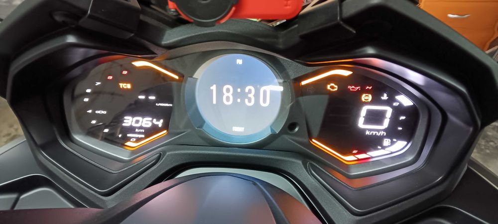 KYMCO AK 550 Premium 2023 (Nacional)