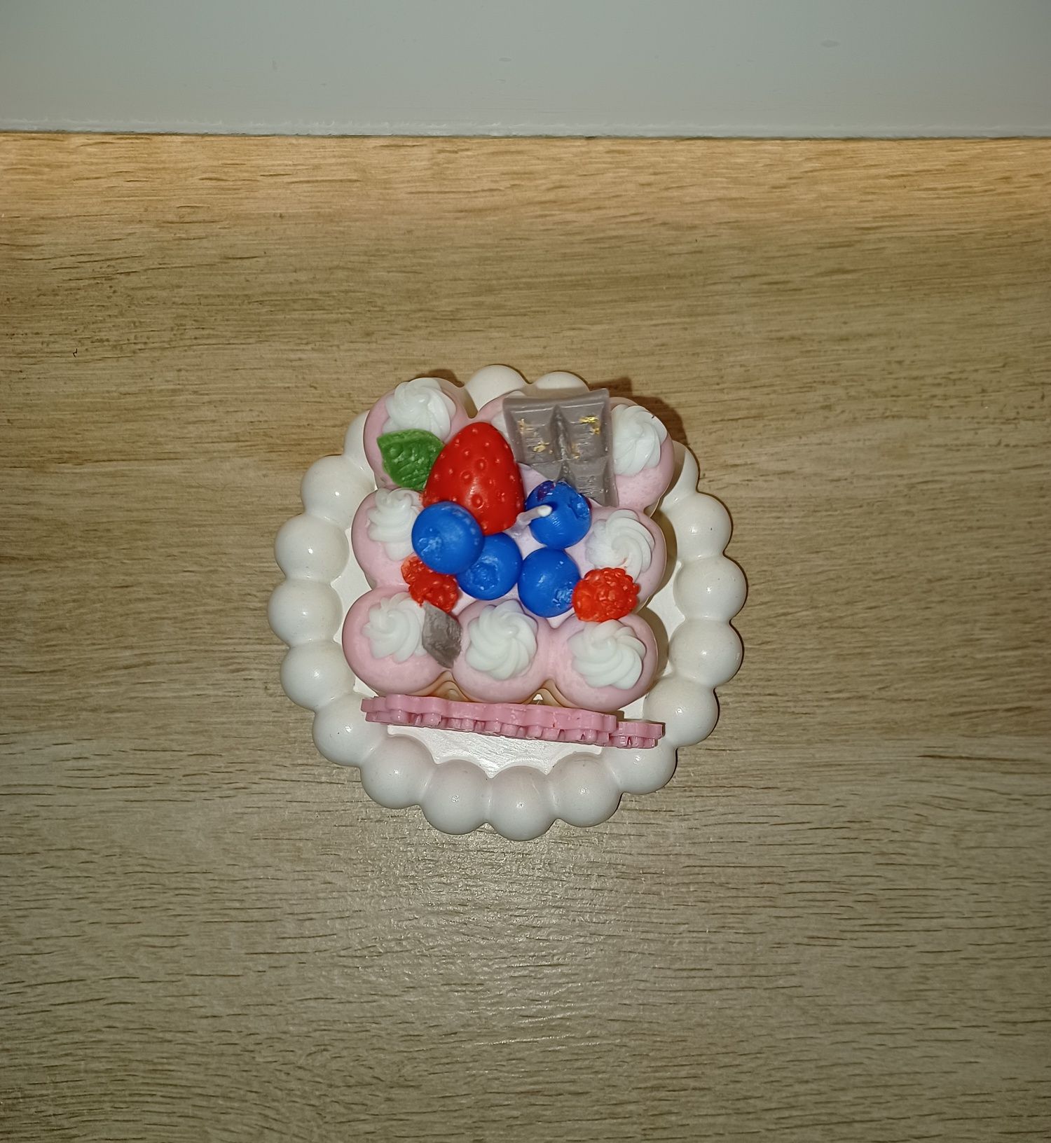 Świeczka sojowa włansnoręczna mini tort