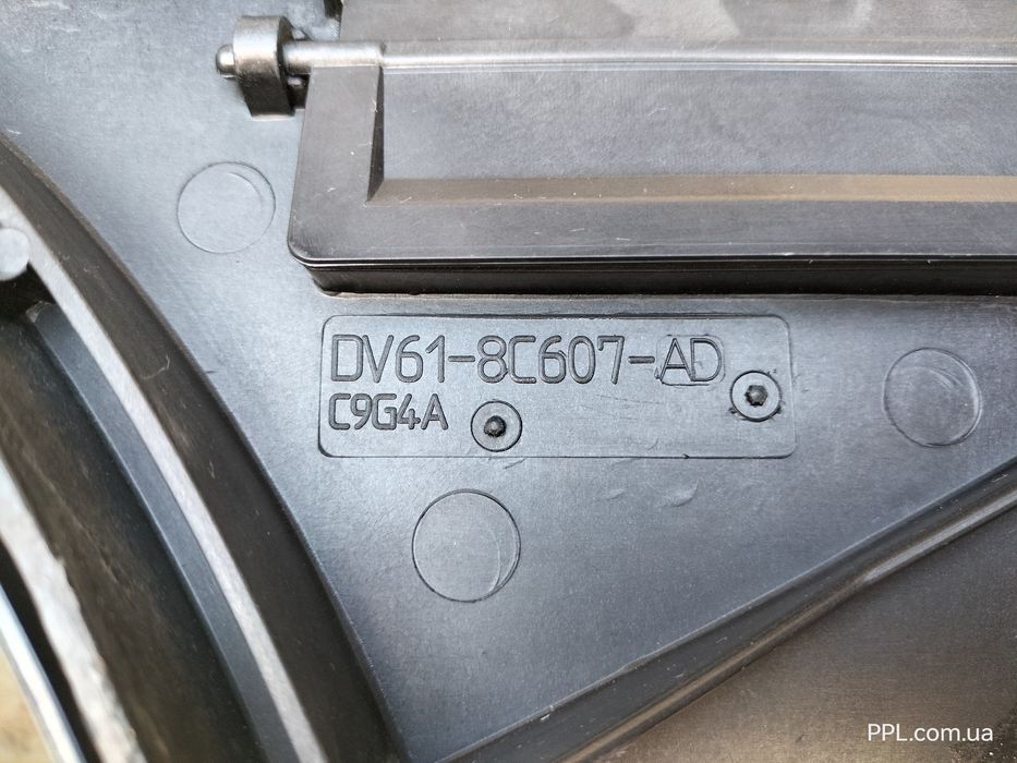 Ford Transit Tourneo Connect MK2 13-21 Дифузор вентилятор радиатора