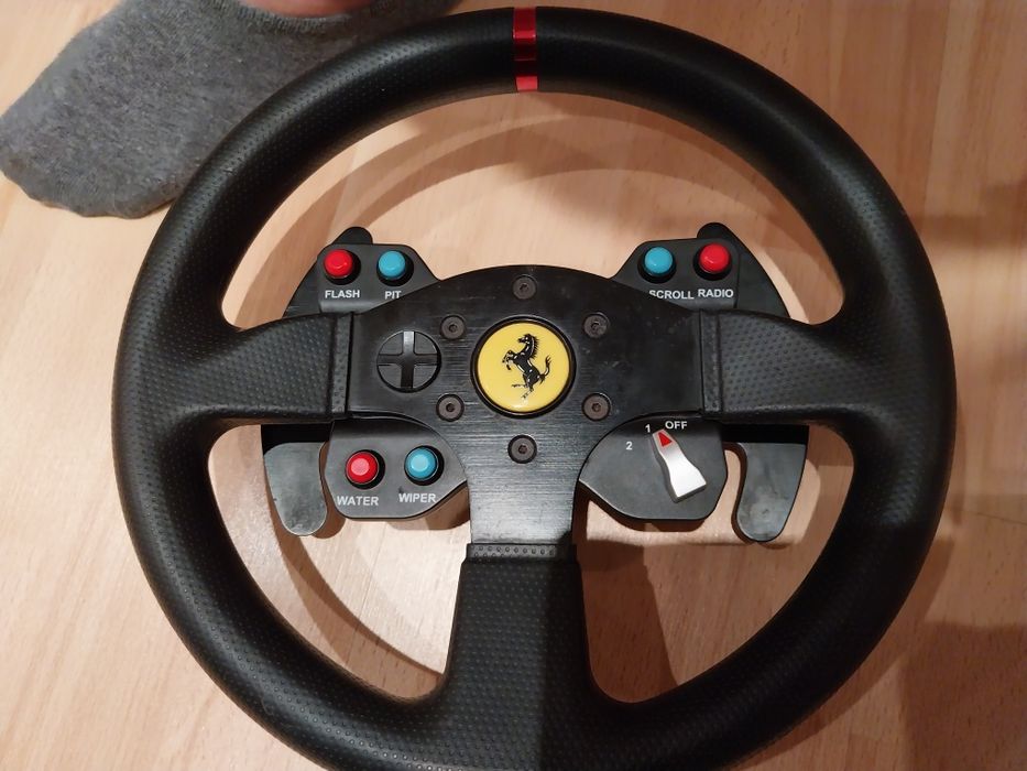 Thrustmaster t300 com motor como novo