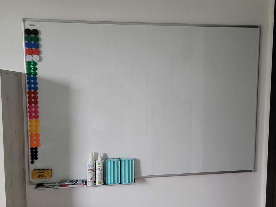 tablica biała suchościeralna duża 100x150 plus duży zestaw akcesoriów