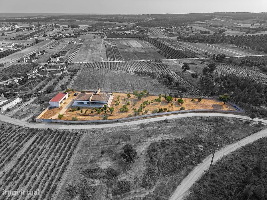 Moradia T4 para venda