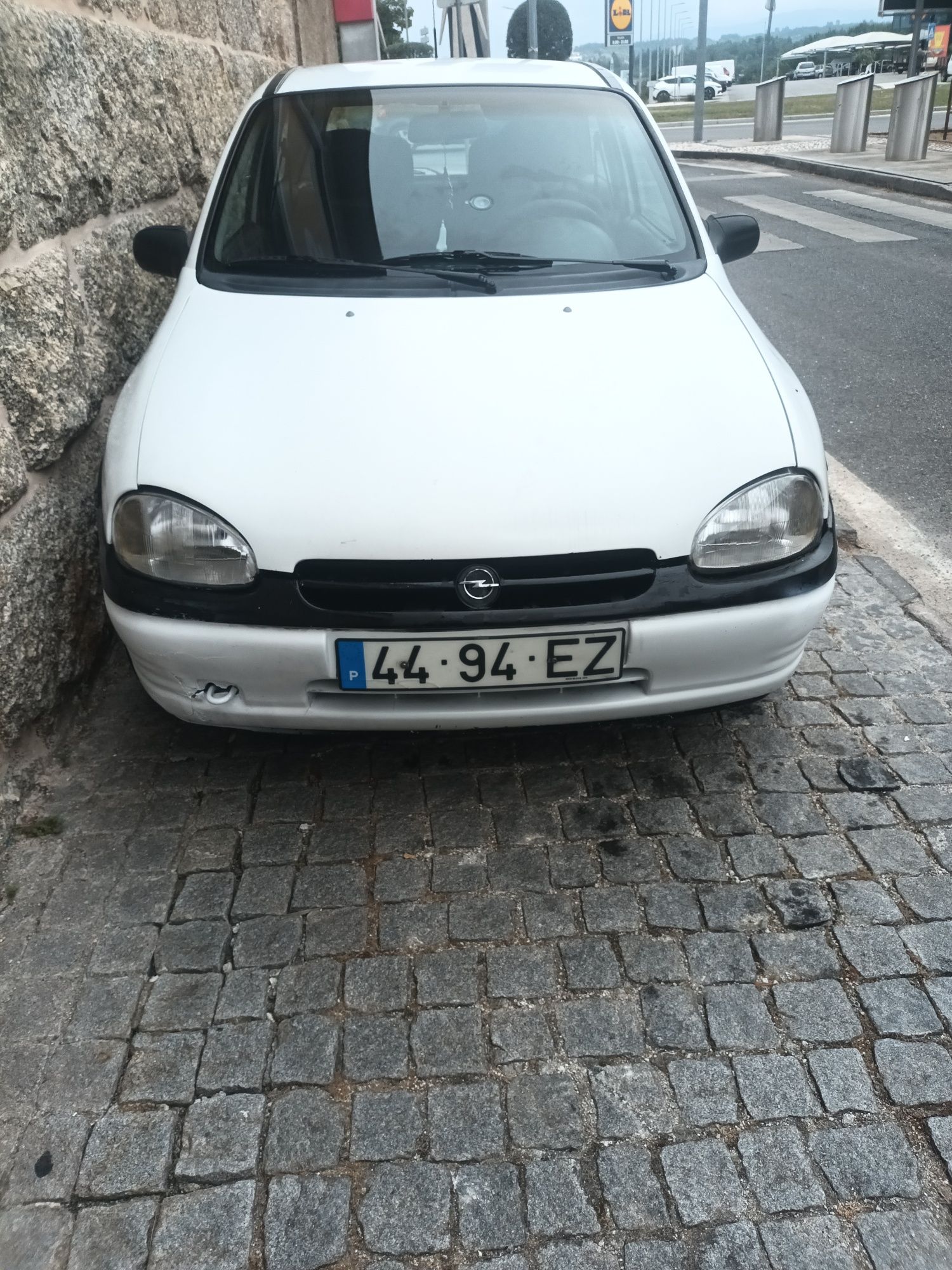 Carro opel corsa