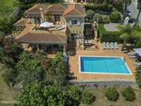 Gramacho / Vale da Pinta – Moradia de 3+1 quartos com Vista Golfe, Pis