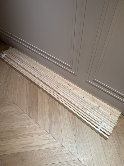 Łóżko 200x180cm - rama drewniana