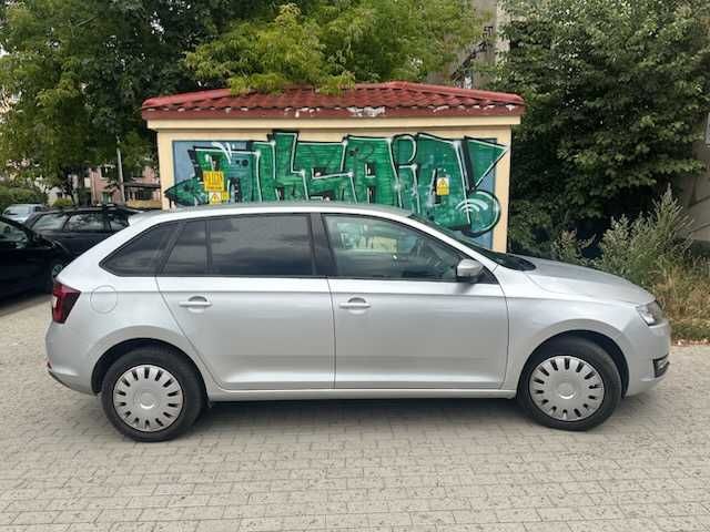 sprzedam samochód skoda rapid
