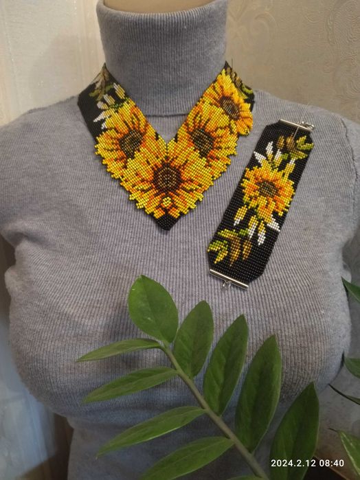 Гердан кутовий з бісеру