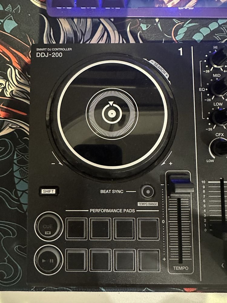 DJ-контроллер Pioneer DDJ-200