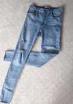 Damskie jeansy skinny z przetarciami push up Laulia s/36