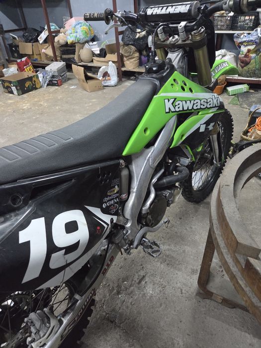 Kawasaki KXF do lekkich poprawek