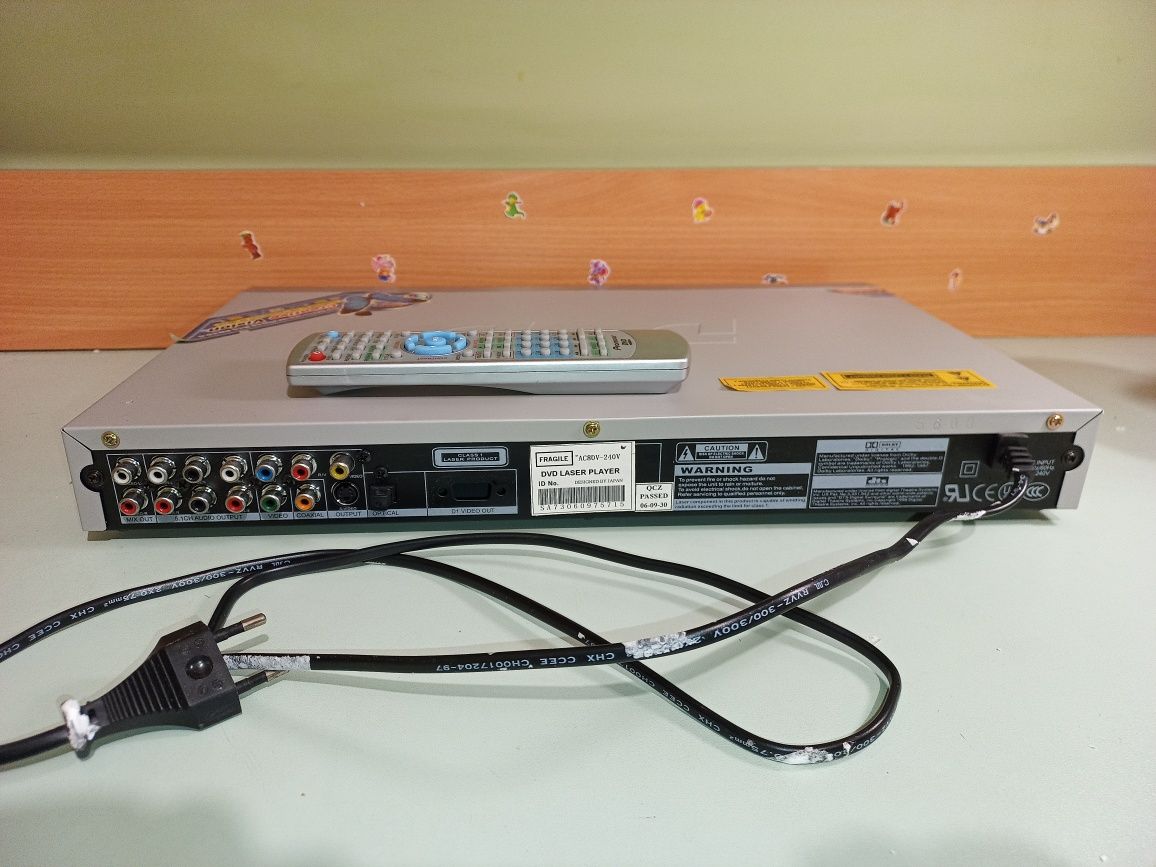 Продам б/в Pioneer Dvd player DV-5600k