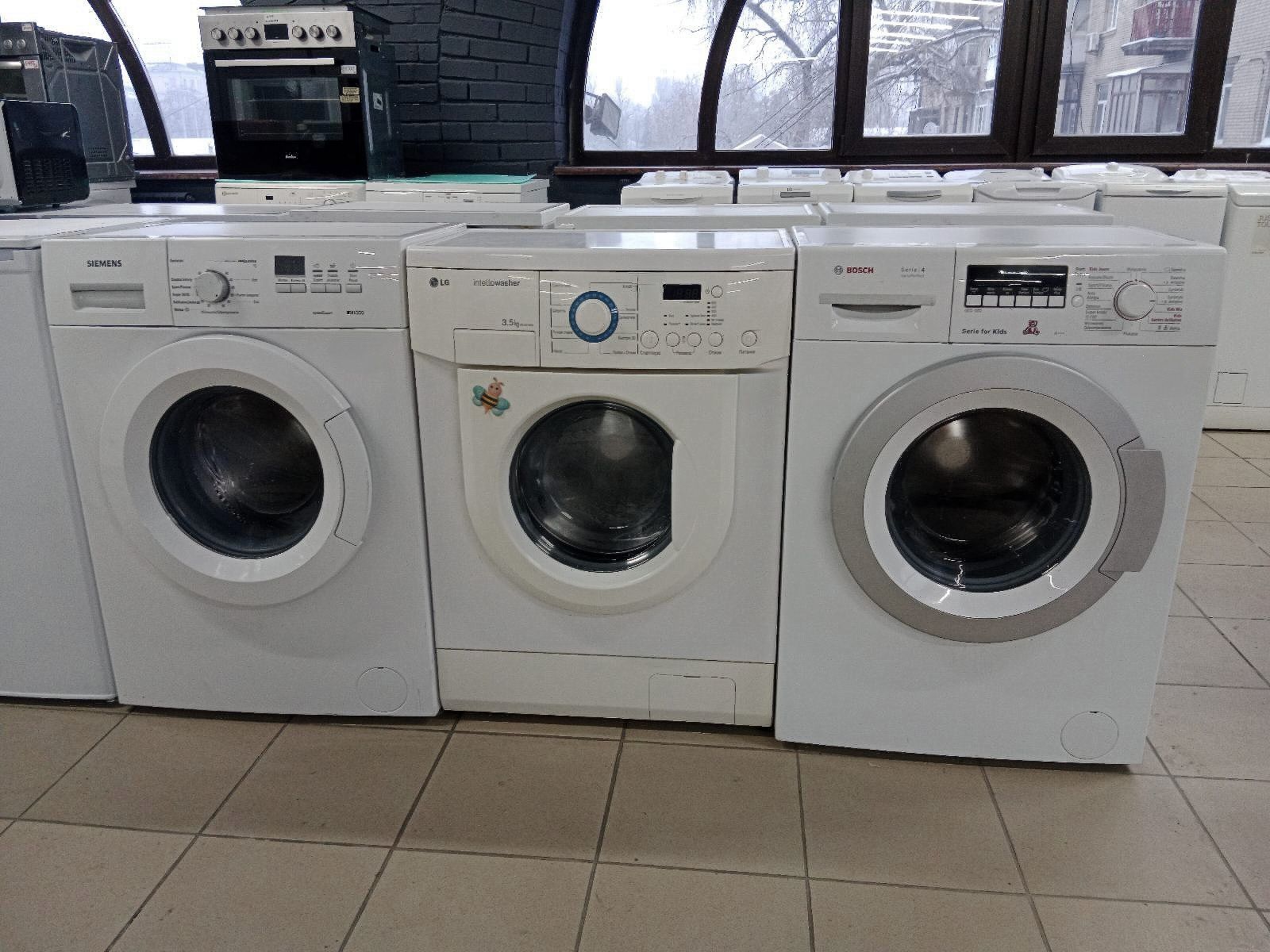 Вузька пральна машина Indesit iws4021 40см*. Б.у. в хорошому стані