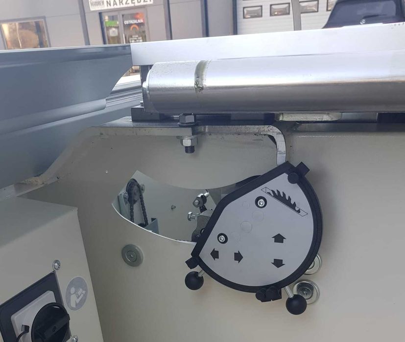 Piła formatowa SCM NOVA SI 400