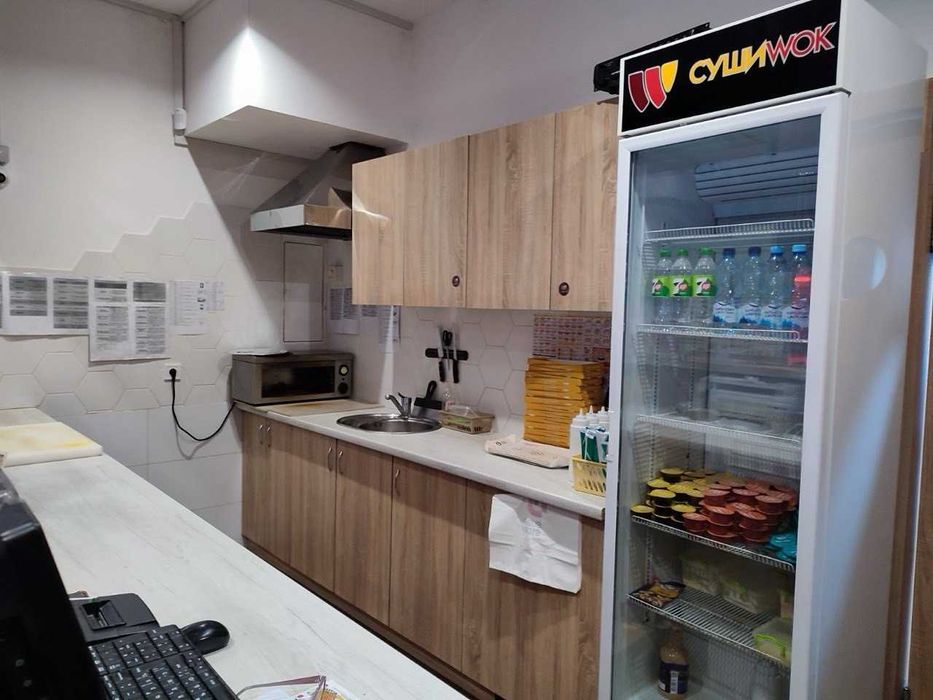 Продається працюючий  заклад суші, азійська кухня, піца