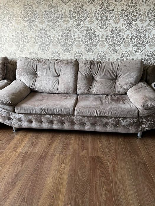 Диван розкладний з кріслами