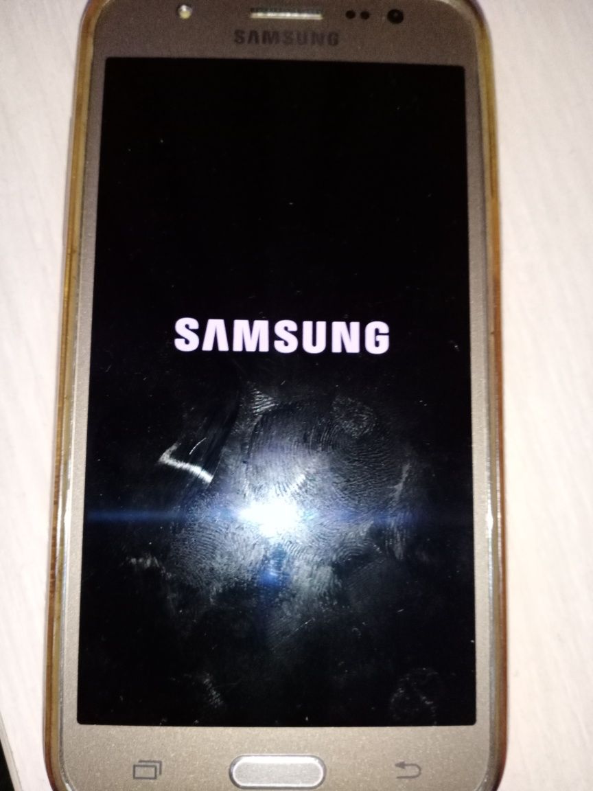 Продам Galaxy j5 ,2018